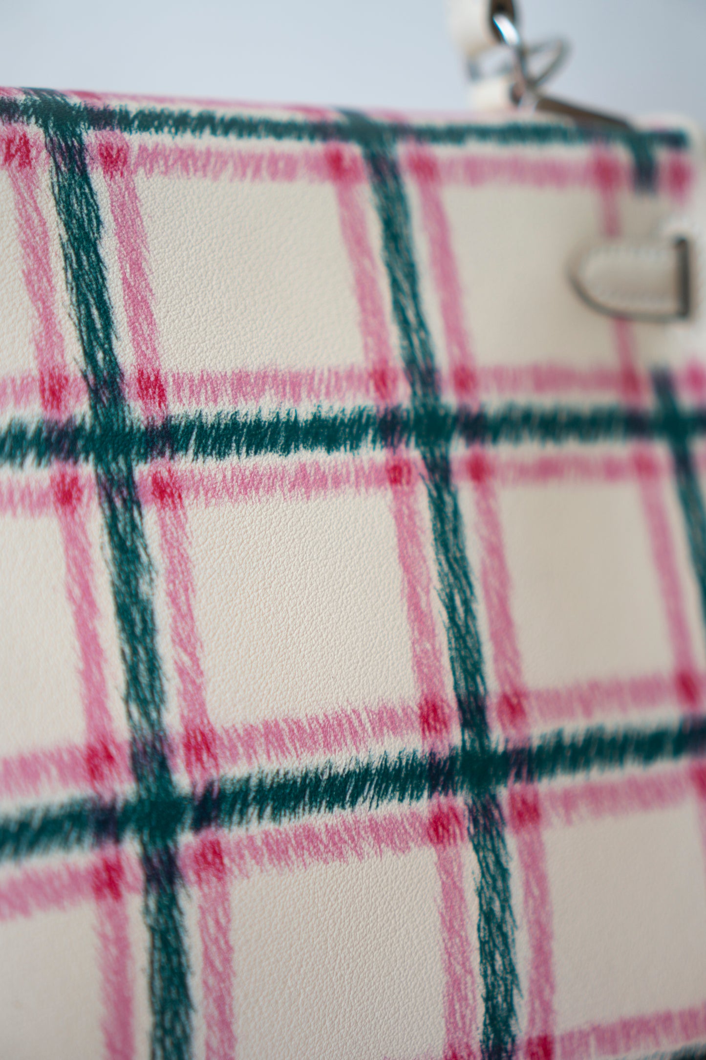 KL 25 Limited Edition – Tartan Light Swift with Palladium Hardware