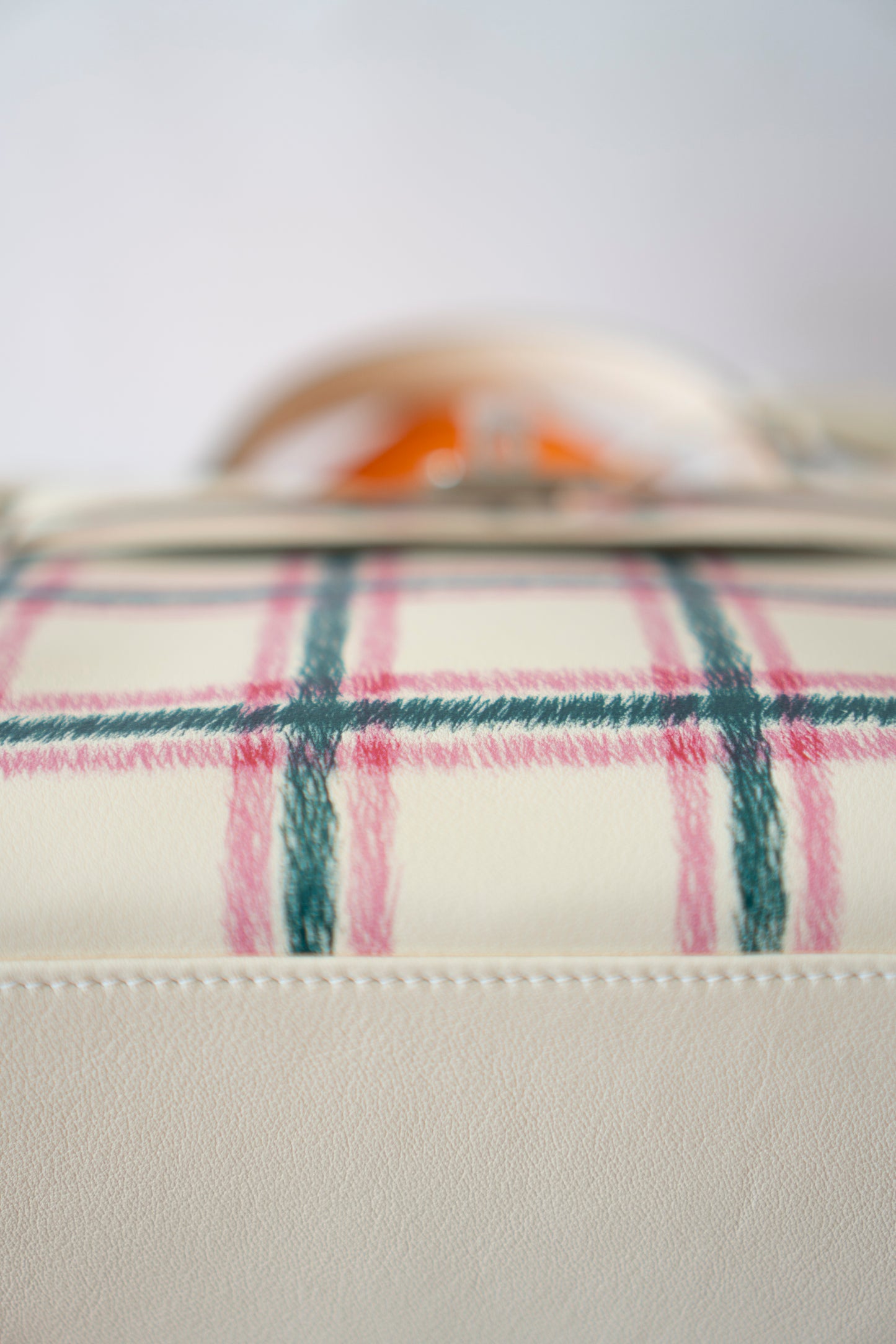 KL 25 Limited Edition – Tartan Light Swift with Palladium Hardware