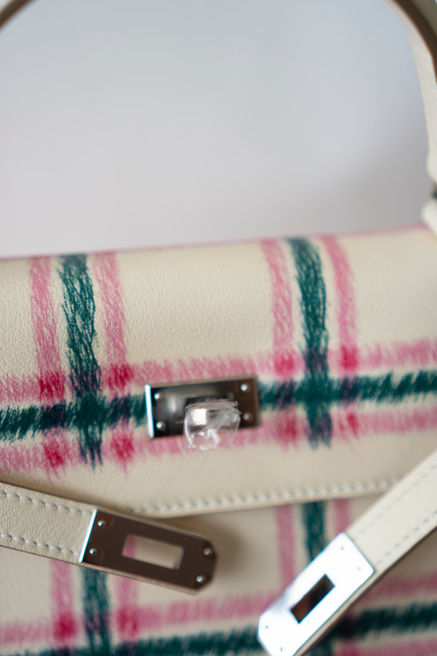 KL 25 Limited Edition – Tartan Light Swift with Palladium Hardware
