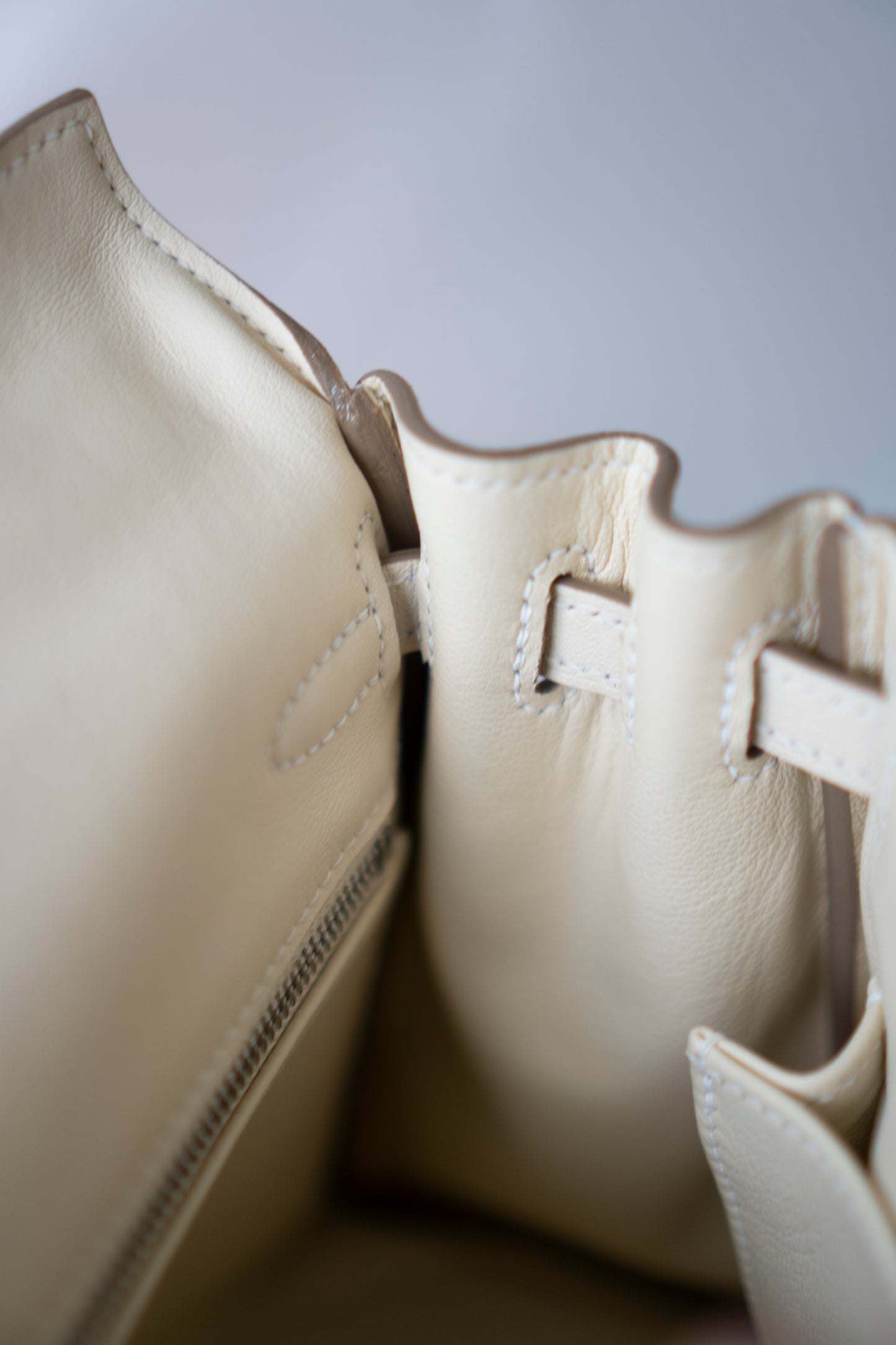 KL 25 Limited Edition – Tartan Light Swift with Palladium Hardware