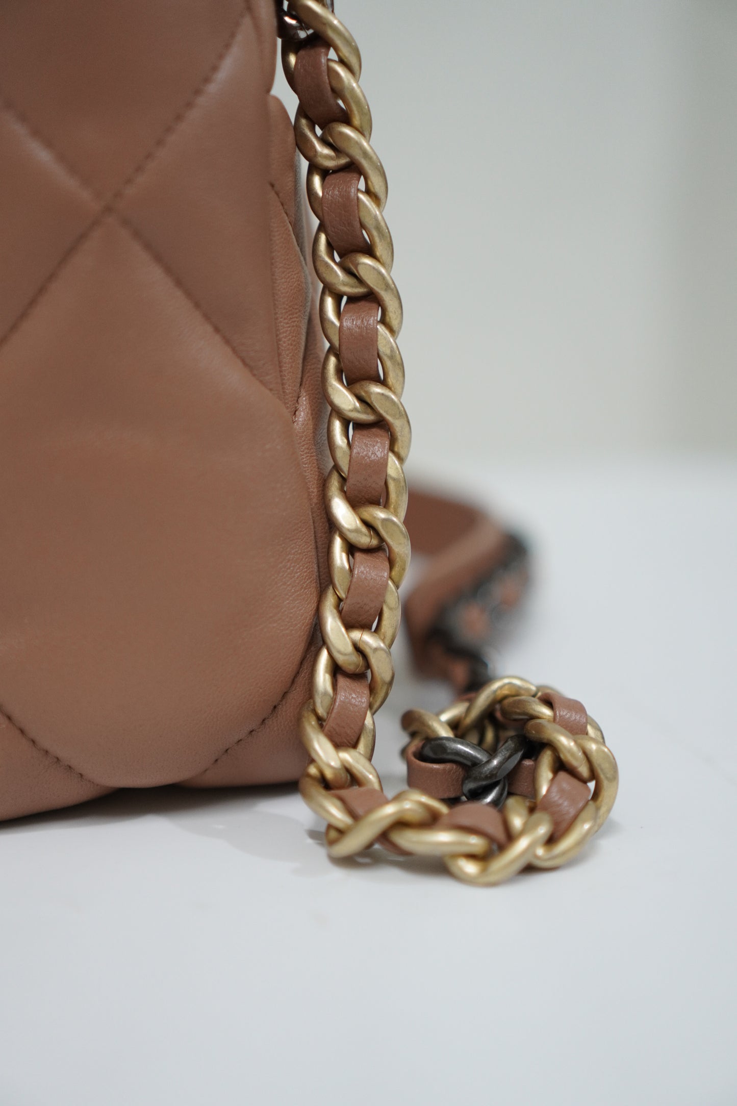 C19 in Caramel Lambskin