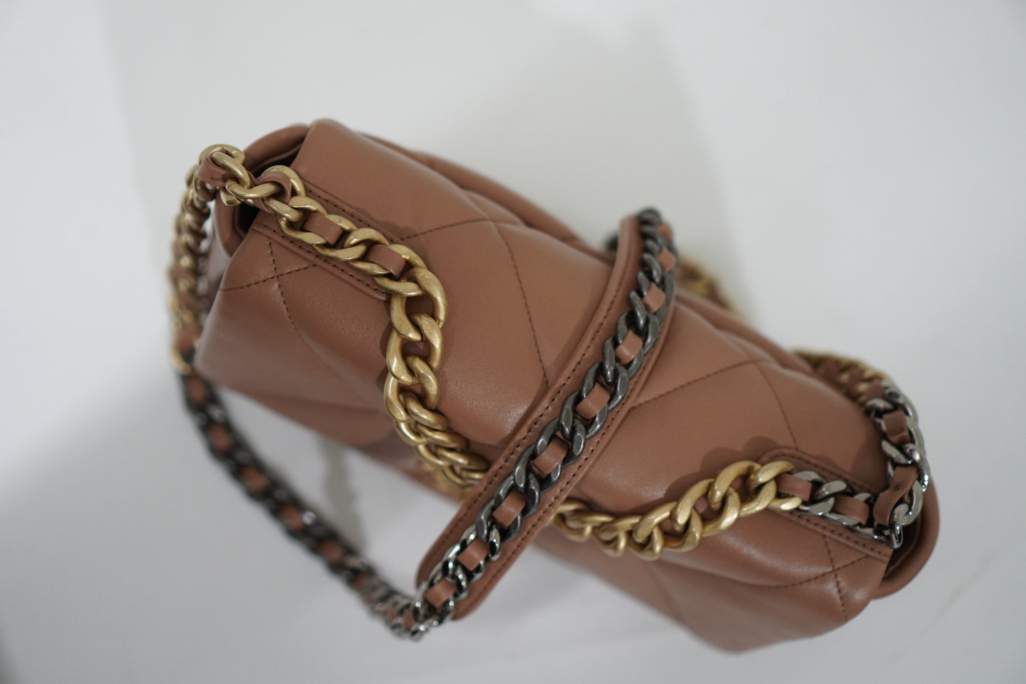 C19 in Caramel Lambskin