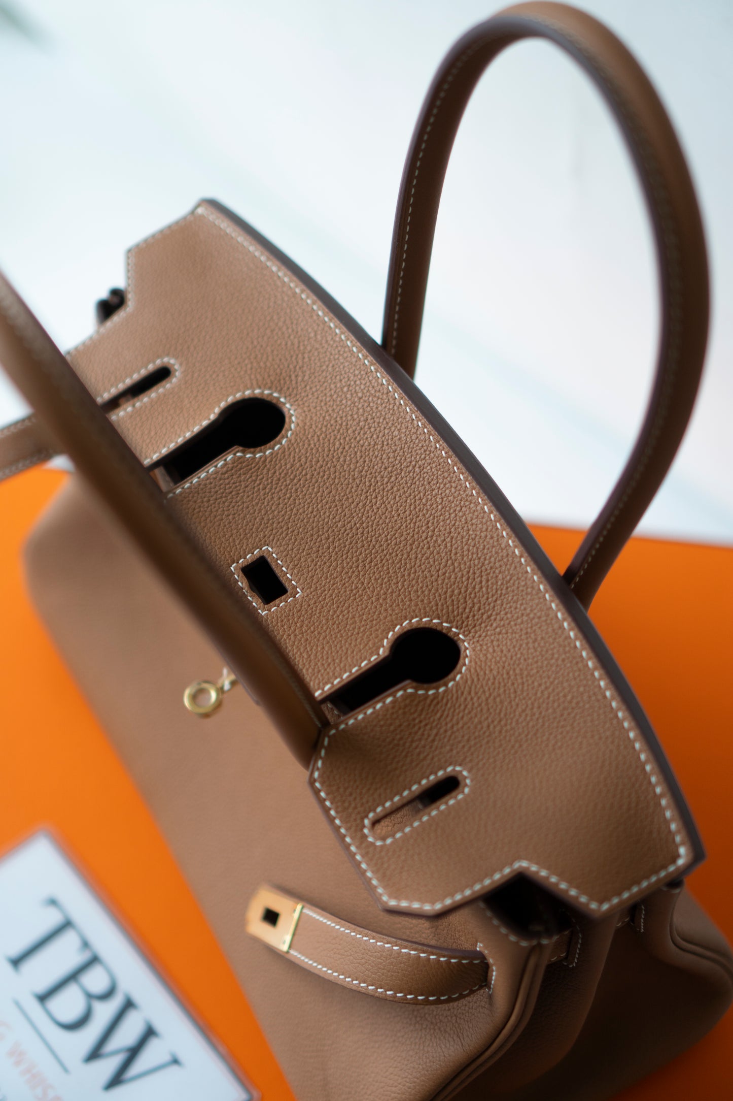 BK Shoulder 29 – Gold Evercolor with Gold Hardware