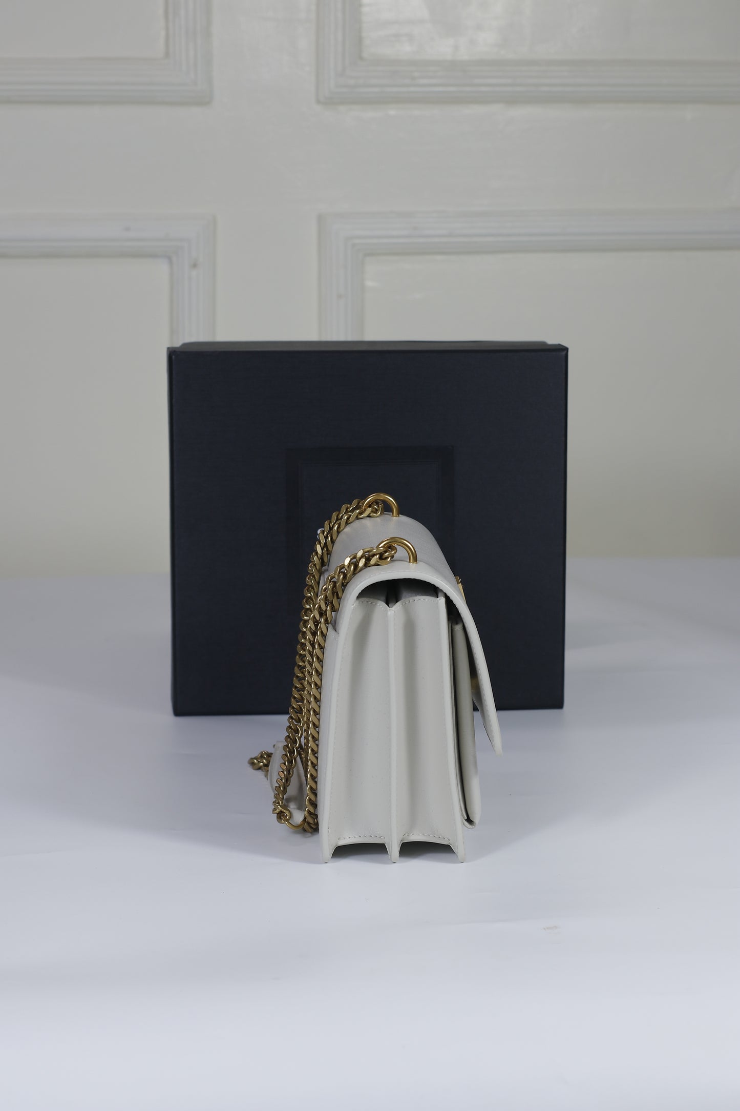 Saint L Sunset Medium – Blanc Vintage with Gold Hardware